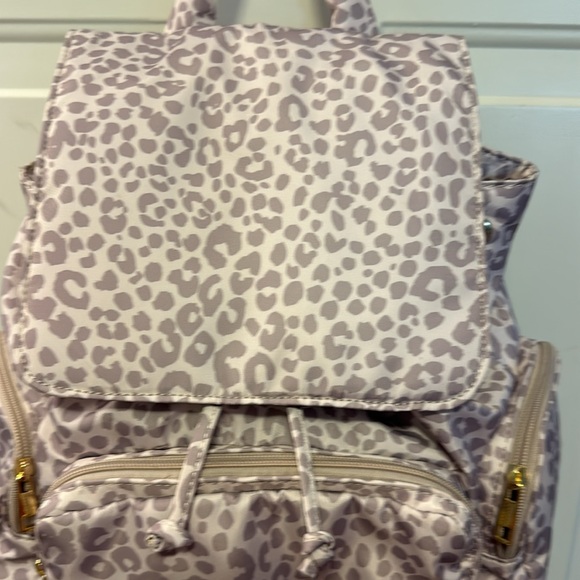 Justfab Puffy Nylon Multi Zipper Pocket Backpack animal print lavender - Picture 2 of 8
